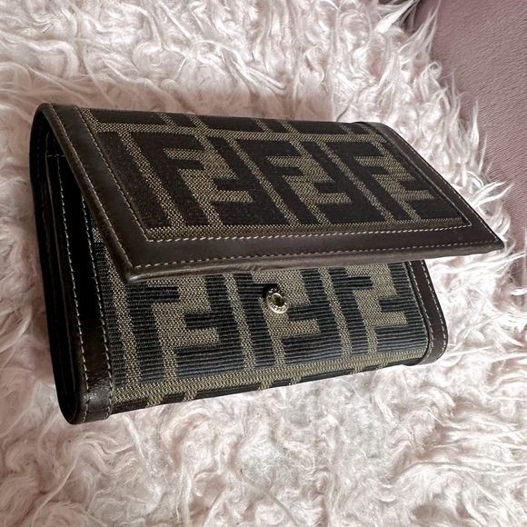 FENDI Zucca Canvas Leather Bifold Medium Long Wallet Vintage Authentic - Picture 13 of 17